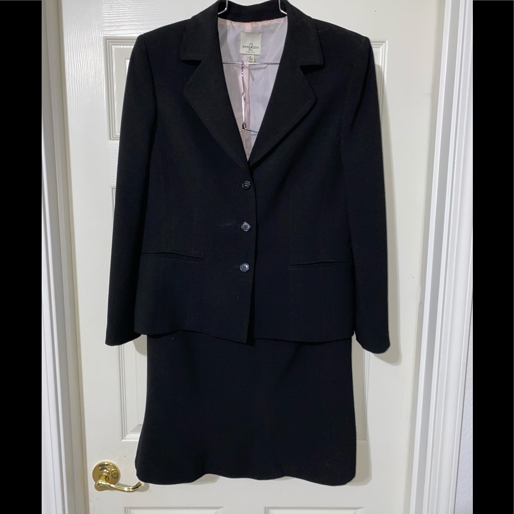 Anne Klein black dress suit. Size 12. VGUC
